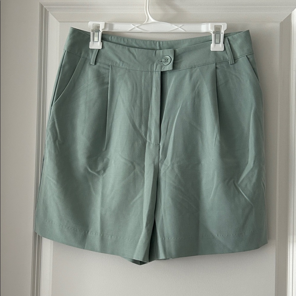 Anthropologie Ena Pelly Minnie High-Waist Bermuda Shorts